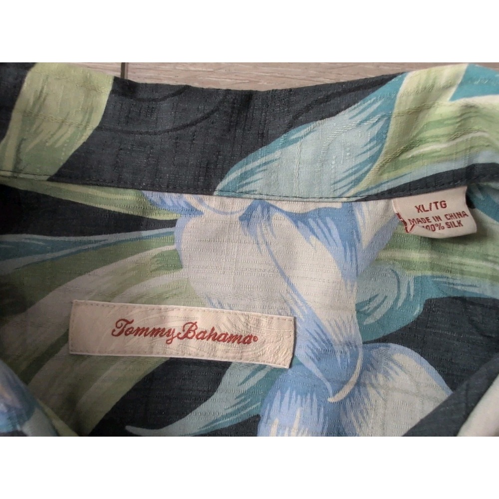 Tommy Bahama Button Up Mens XL Extra Large Gray Blue Green Floral Hawaiian Silk‎ - Picture 5 of 5